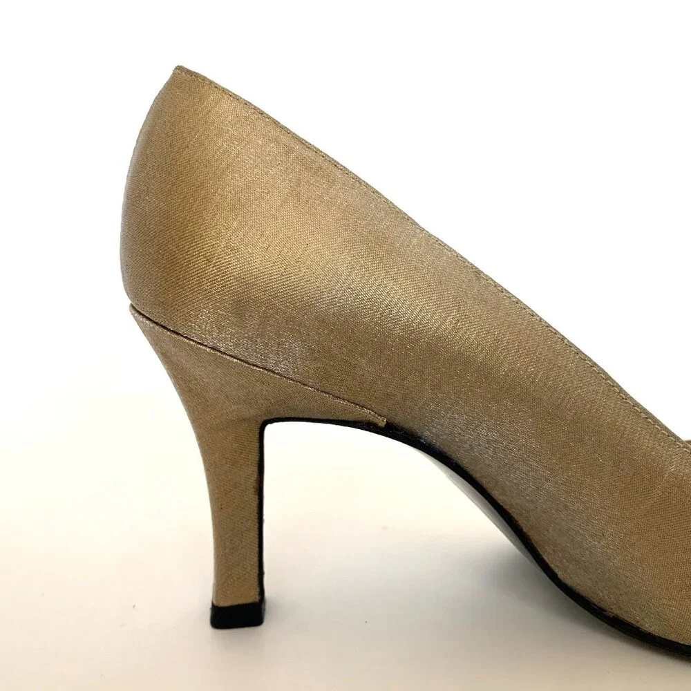 Stuart Weitzman Womans Size 5 1/2 B Gold Satin Square Toe Pumps High Heel Shoes - Picture 11 of 15